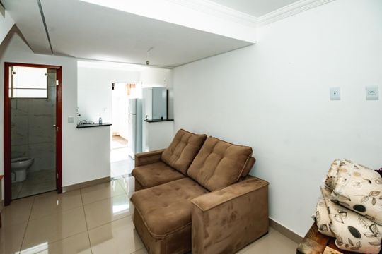 Casa para alugar com 2 quartos, 80m² em Rio Branco, Belo Horizonte