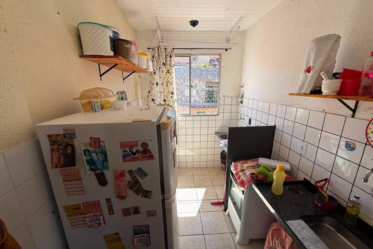 cozinha de apartamento para alugar com 2 quartos, 42m² em Casa Branca, Belo Horizonte