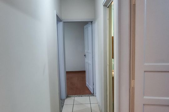 Corredor de apartamento para alugar com 3 quartos, 70m² em Penha, Rio de Janeiro