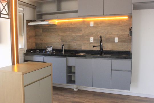 Cozinha  de apartamento à venda com 2 quartos, 44m² em Vila Sao Joao, Guarulhos