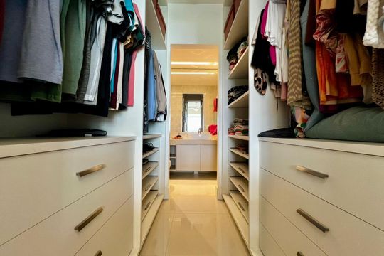 Closet de apartamento à venda com 4 quartos, 151m² em Barra da Tijuca, Rio de Janeiro