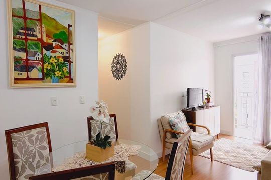 Sala de apartamento à venda com 2 quartos, 62m² em Vila Nambi, Jundiaí