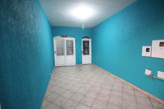 Garagem de casa para alugar com 3 quartos, 360m² em Milionários (barreiro), Belo Horizonte