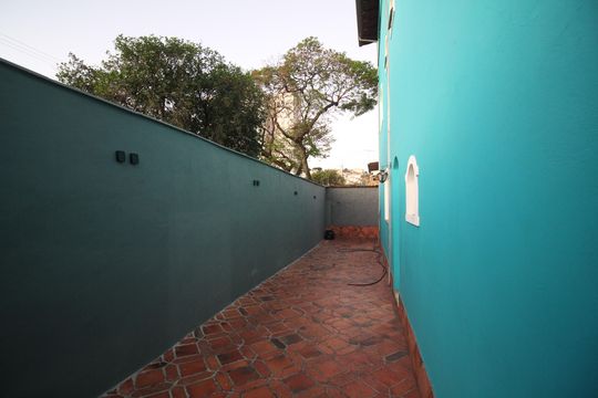 Quintal de casa para alugar com 3 quartos, 360m² em Milionários (barreiro), Belo Horizonte