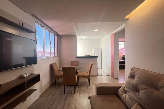 Apartamento para alugar com 2 quartos, 55m² em Vila Francisco Mariano, Contagem