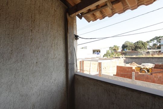 Quarto de apartamento para alugar com 1 quarto, 53m² em Jardim Esperança, Cabo Frio