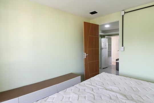 Quarto de apartamento para alugar com 1 quarto, 53m² em Jardim Esperança, Cabo Frio