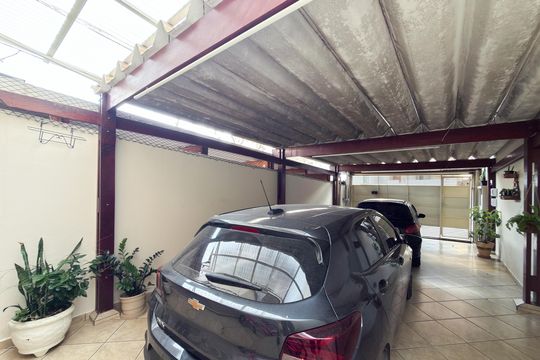 Garagem de casa à venda com 3 quartos, 143m² em Santana, São Paulo