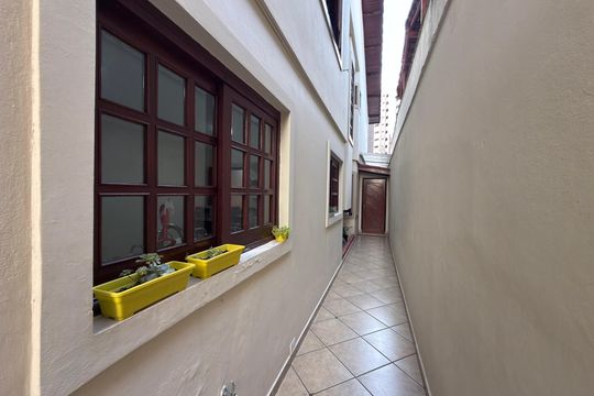 Corredor lateral de casa à venda com 3 quartos, 143m² em Santana, São Paulo