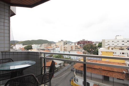 Sala de apartamento para alugar com 4 quartos, 150m² em Vila Nova, Cabo Frio