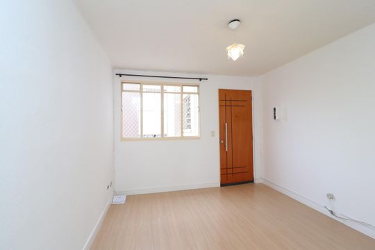 Sala de apartamento para alugar com 2 quartos, 45m² em Vila Chabilandia, São Paulo