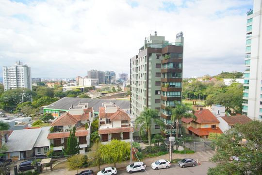 Sala - Vista de apartamento para alugar com 1 quarto, 53m² em Três Figueiras, Porto Alegre