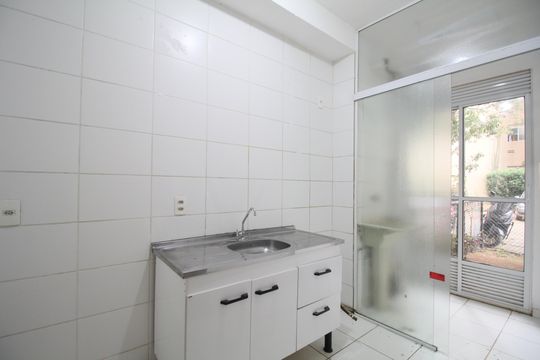 Cozinha de apartamento à venda com 3 quartos, 67m² em Vila Pirajussara, São Paulo