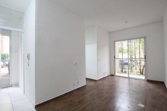 Sala de apartamento à venda com 3 quartos, 67m² em Vila Pirajussara, São Paulo