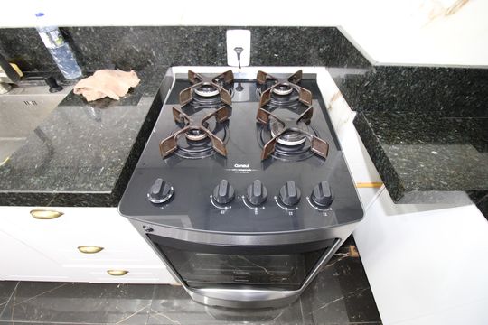 Cozinha de apartamento para alugar com 2 quartos, 37m² em Conjunto Habitacional Santa Etelvina Iii, São Paulo