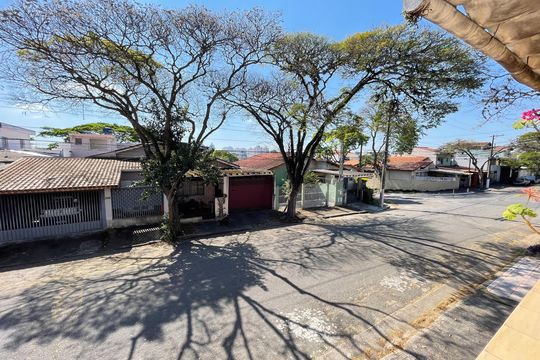 Vista de casa para alugar com 6 quartos, 115m² em Conjunto Residencial Butanta, São Paulo