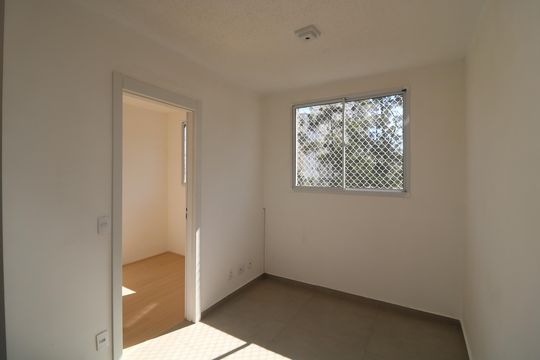Sala/Cozinha de apartamento para alugar com 2 quartos, 34m² em Cidade São Mateus, São Paulo