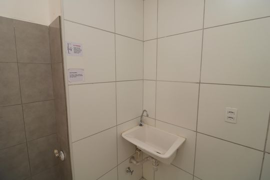 Área de serviço de apartamento para alugar com 2 quartos, 34m² em Cidade São Mateus, São Paulo