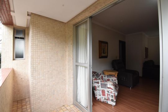Sacada da Sala de apartamento à venda com 3 quartos, 208m² em Bigorrilho, Curitiba