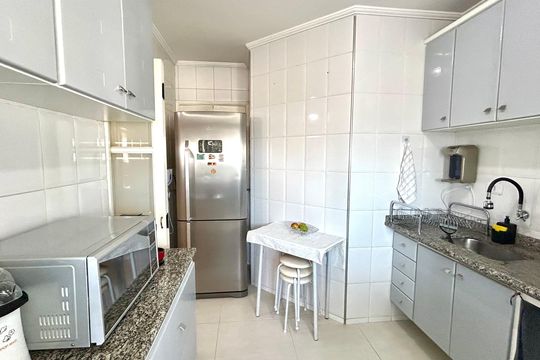 Cozinha de apartamento à venda com 2 quartos, 60m² em Vila Augusta, Guarulhos