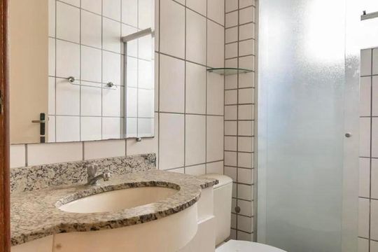Banheiro Social de apartamento para alugar com 3 quartos, 70m² em Castelo, Belo Horizonte