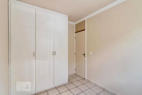 Quarto 1 de apartamento para alugar com 3 quartos, 70m² em Castelo, Belo Horizonte