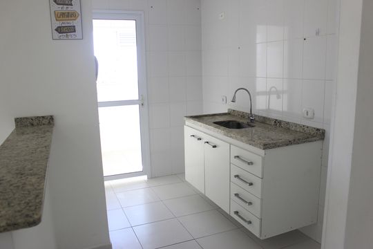 Cozinha  de apartamento à venda com 2 quartos, 56m² em Vila Silveira, Guarulhos