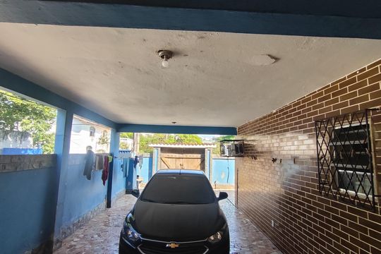 Garagem de casa à venda com 3 quartos, 500m² em Recreio dos Bandeirantes, Rio de Janeiro
