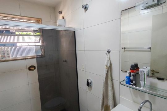 Banheiro de casa à venda com 3 quartos, 500m² em Recreio dos Bandeirantes, Rio de Janeiro