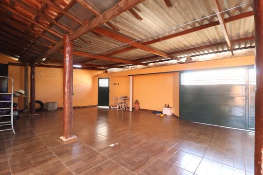 Varanda da Sala/Garagem de casa para alugar com 3 quartos, 150m² em Vigilato Pereira, Uberlândia