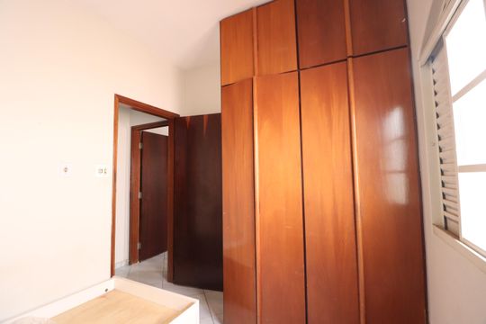 Quarto 2 de casa para alugar com 3 quartos, 150m² em Vigilato Pereira, Uberlândia