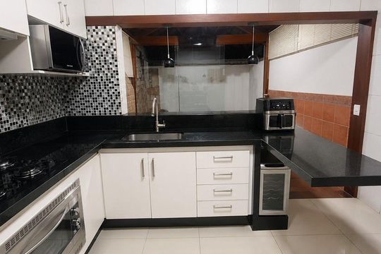 Cozinha de casa de condomínio à venda com 2 quartos, 70m² em Vila Campos Sales, Campinas