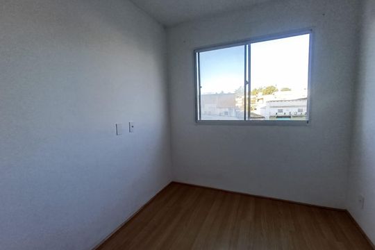 Quarto 2 de apartamento para alugar com 2 quartos, 43m² em Santo Antonio da Prata, Belford Roxo