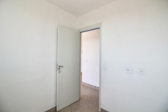 Quarto 1 de apartamento para alugar com 2 quartos, 38m² em Vila Campanela, São Paulo