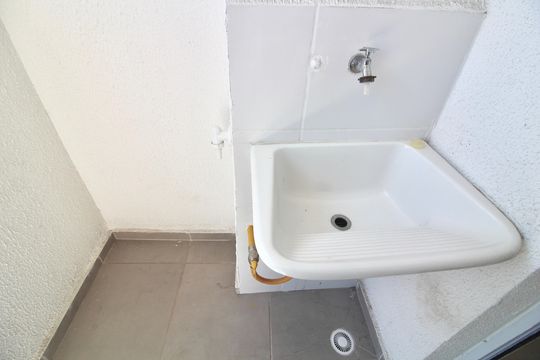 Área de serviço  de apartamento para alugar com 2 quartos, 38m² em Vila Campanela, São Paulo