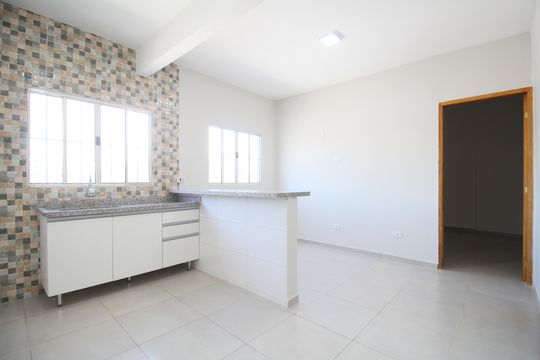 Casa para alugar com 1 quarto, 42m² em Parque Reboucas, São Paulo