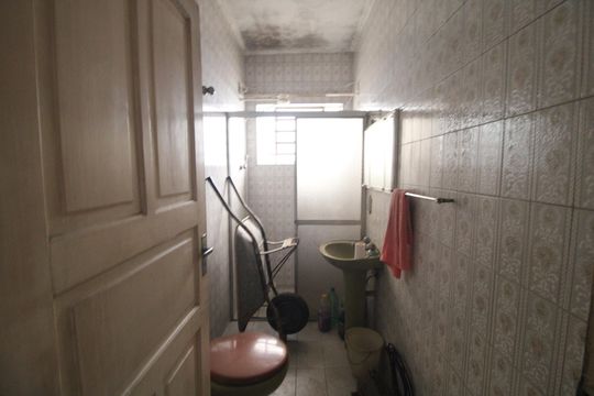 Banheiro de casa à venda com 2 quartos, 100m² em Vila Sao Paulo, São Paulo