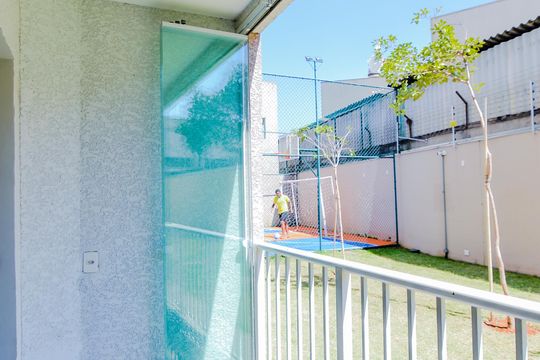 Varanda  de apartamento para alugar com 2 quartos, 55m² em Vila Itapegica, Guarulhos