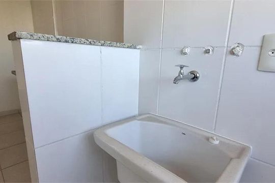 Área de serviço de apartamento à venda com 2 quartos, 69m² em Vila América, Santo André