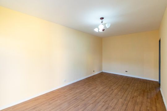 Sala  de casa para alugar com 2 quartos, 80m² em Jabaquara, São Paulo