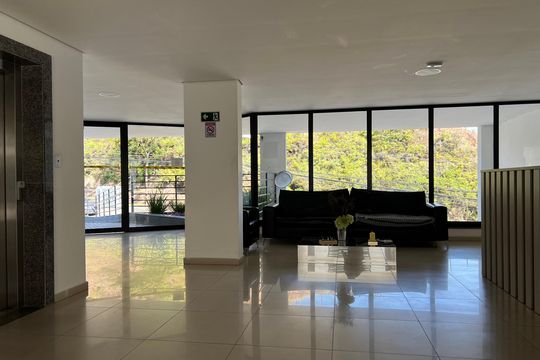 Hall de entrada de apartamento para alugar com 2 quartos, 64m² em Manoel Honório, Juiz de Fora