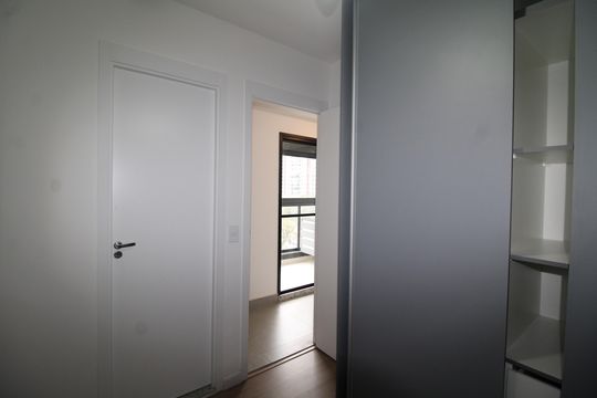 Quarto 1 de apartamento para alugar com 1 quarto, 27m² em Vila Dom Pedro Ii, São Paulo