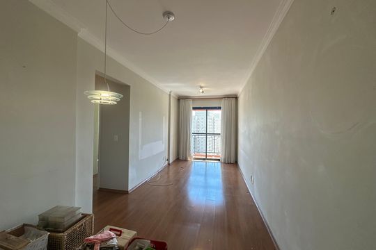 Sala de apartamento para alugar com 2 quartos, 58m² em Jardim Tupanci, Barueri