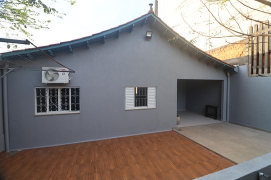 Fachada de casa para alugar com 3 quartos, 120m² em Centro, Canoas