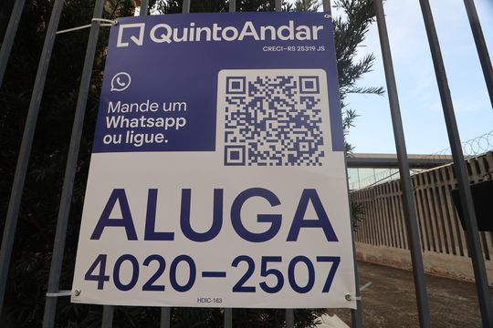Placa/qrcode de casa para alugar com 3 quartos, 120m² em Centro, Canoas