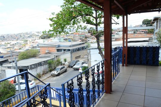 Varanda da Sala de casa para alugar com 2 quartos, 82m² em Providência, Belo Horizonte