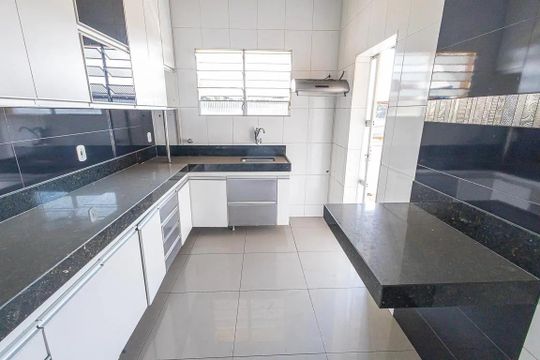Casa para alugar com 3 quartos, 82m² em Providência, Belo Horizonte