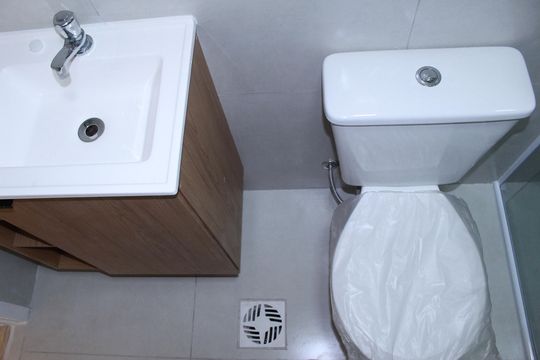 Banheiro de kitnet/studio para alugar com 1 quarto, 34m² em Santa Cecilia, São Paulo
