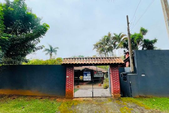 Casa de Condomínio para alugar com 4 quartos, 999m² em Monte Catine, Cotia
