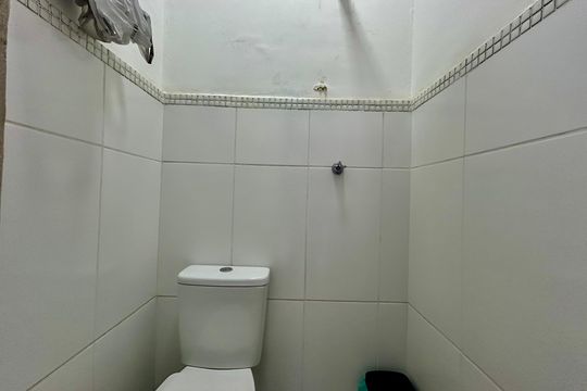 Banheiro de serviço de casa à venda com 3 quartos, 160m² em Vila Regente Feijó, São Paulo